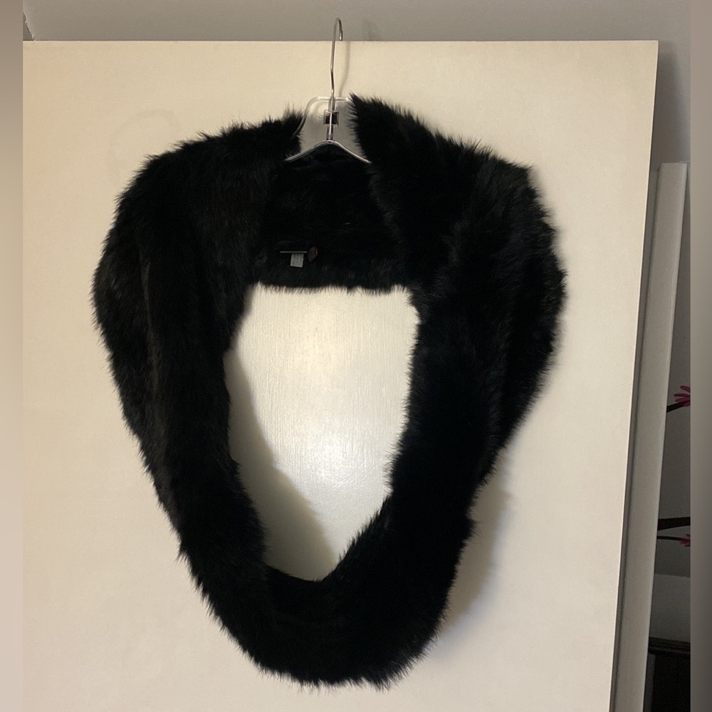 “Vintage” Rabbit fur dyed black infinity scarf
